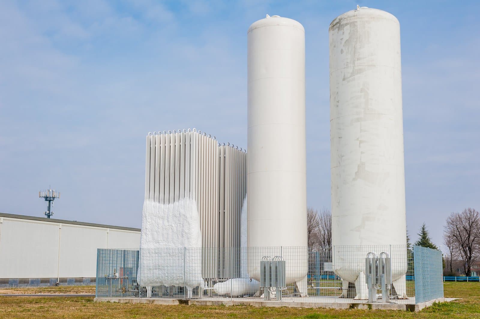 Liquid oxygen cryogenic plant